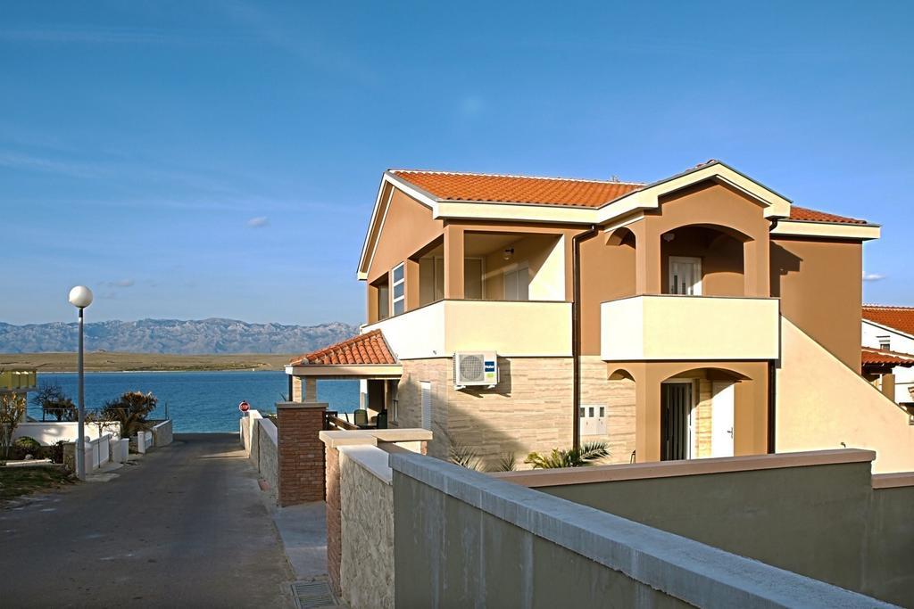 Apartments Vista Vir Exterior photo